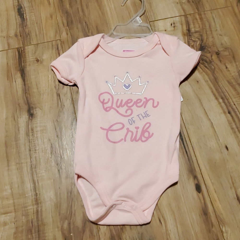 Queen of the crib one piece bodysuit 3/6 mths